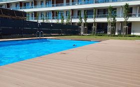 Apartament Grey 52, 3 min od plaży, basen, plac zabaw, darmowy parking!